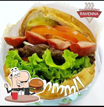 Consiga um hambúrguer no Super Burger e Pizzas Ravenna. Lages SC