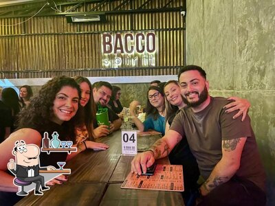 Veja imagens do interior do O Bar do Açougueiro - Batel