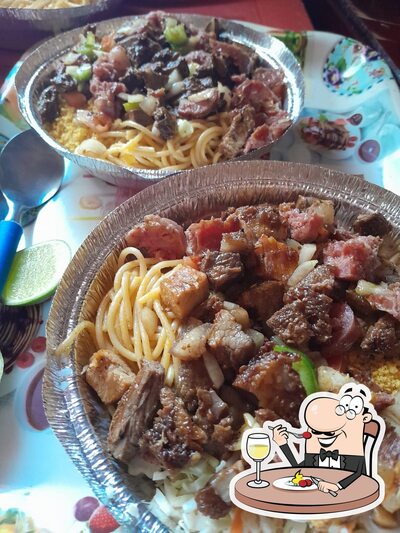 Comida em Sinhora lanches
