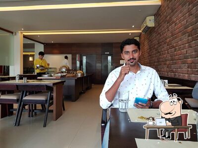 Check out how Hasis Kitchen looks inside