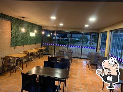 O interior do Primus Arena Bar