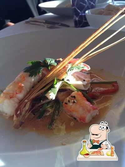 Ordina la cucina di mare al ristorante Auberge du Lion d'Or