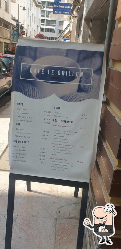 La zone extérieure est une importante caractéristique de Café Le Grillon