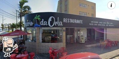 O interior do Karaokê Império da orla