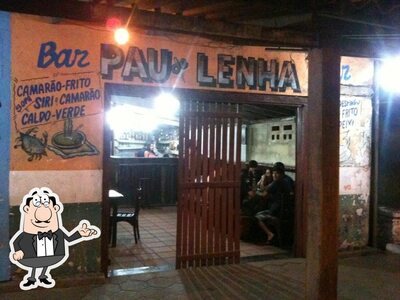 O interior do Pau de lenha