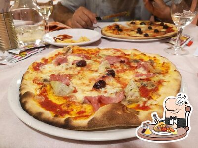 A Dolci Jessica, puoi ordinare una bella pizza