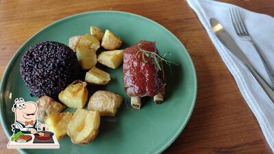 Experimente refeições de carne do menu
