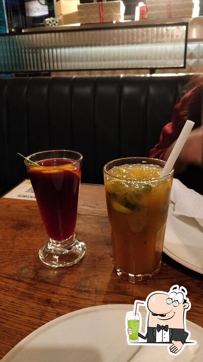 Try out various drinks served at Jamie Oliver Kitchen