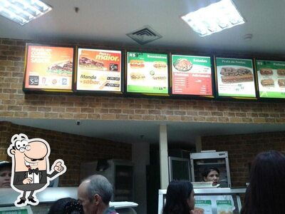 Veja imagens do interior do Subway