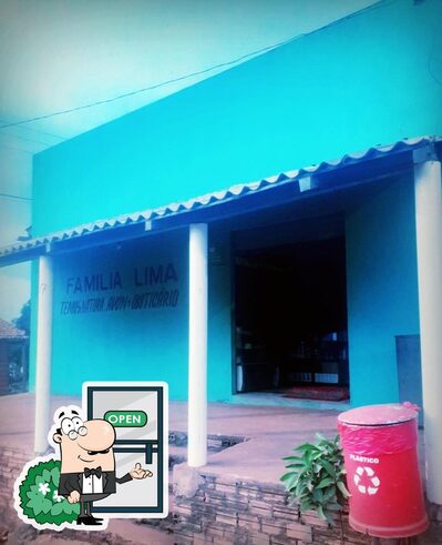 Veja imagens do exterior do Morais Lacerda