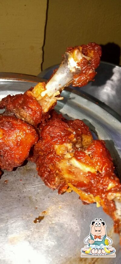 Try out seafood at Chiku Fast food center