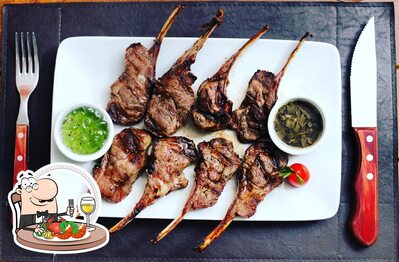 Escolha diversos itens de frutos do mar oferecidos no Meats - Muito Além Da Carne