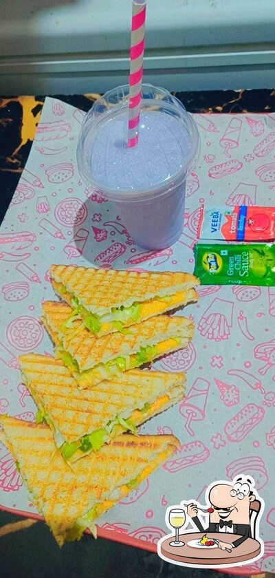Food at Super pizza town