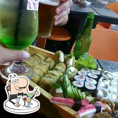 Peça uma bebida alcoólico do menu