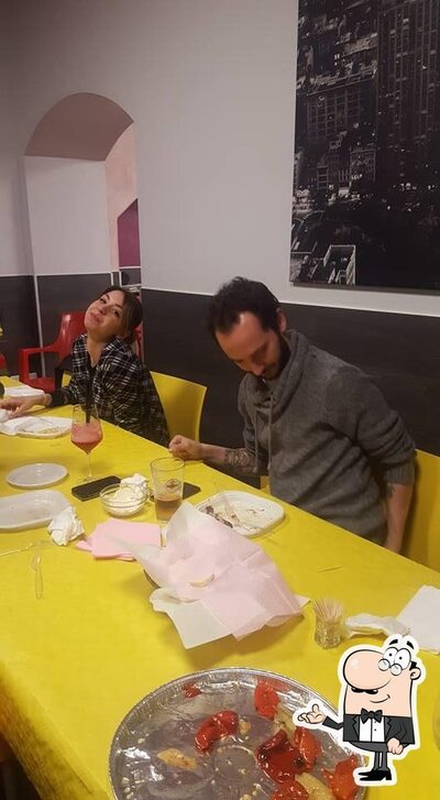 Siediti a un tavolo di Bar Demo