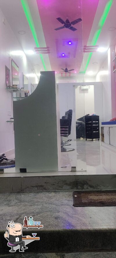 Check out how AL- Madina Biryani Center looks inside