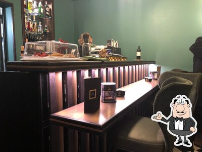 Dai un'occhiata agli interni di Tree Charme Bistrot