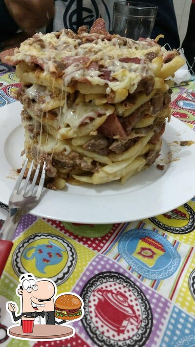 Peça um hambúrguer no Marcellus Pizzaria