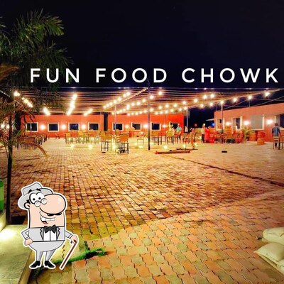 Check out how Fun Food Chowk looks outside