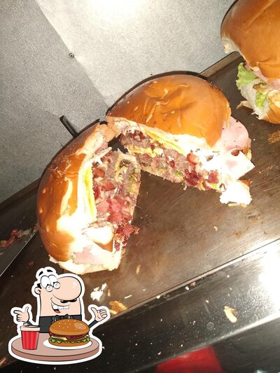 Delicie-se com um hambúrguer no Supimpa lanches