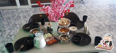 Order the sweet dishes
