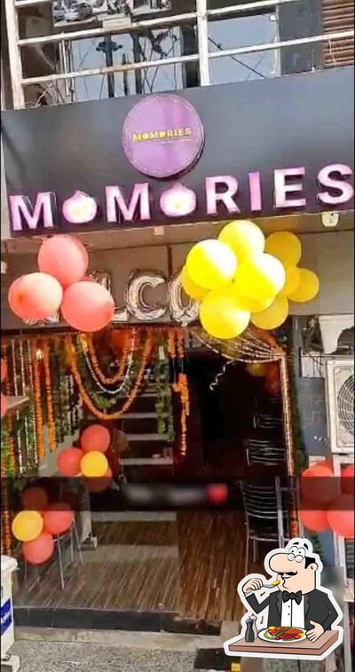Food at MOMORIES