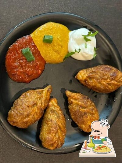 Food at OODLES OF NOODLES