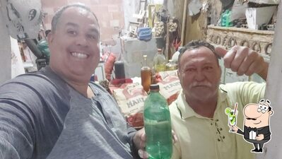 Buteco do Zé do Arame fornece um número de drinques
