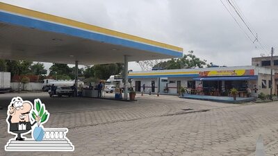 Descubra a parte externa do Posto Petrobras