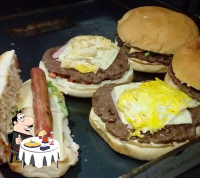 Turbo Lanches provê uma gama de opções para os amantes dos hambúrgueres