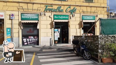 Puoi goderti l'aria fresca dal dehors di Terralba Caffè
