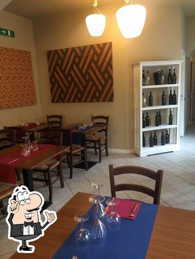 Siediti a un tavolo di Osteria del Pesce