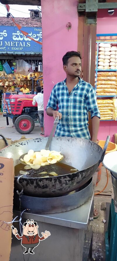 Meals at Sri Venkateswara Hot Chip's