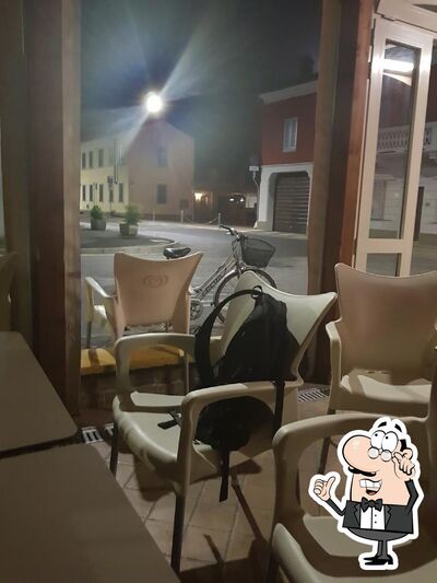 Gli interni di Bar Tiffany