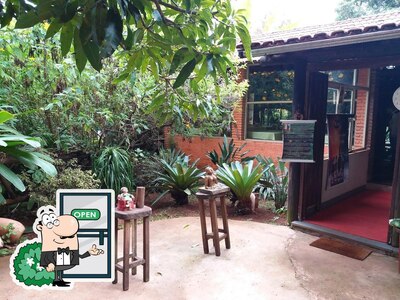 o exterior é uma característica importante do Restaurante Ao Pé da Serra