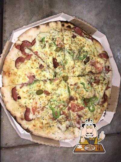 No Pizzaria do Zezinho, você pode pedir pizza