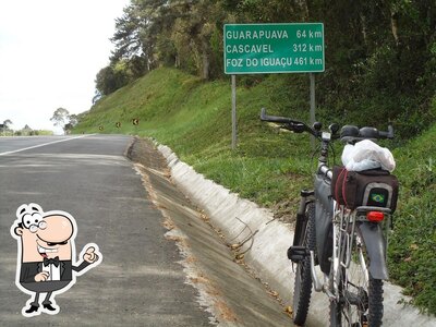 a parte exterior é uma característica importante do Chalé Lanches-Pastéis
