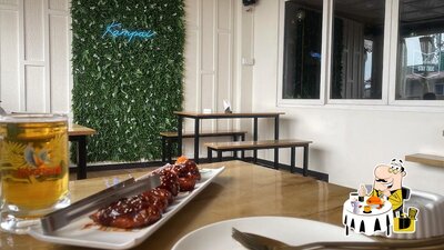 Meals at ORO