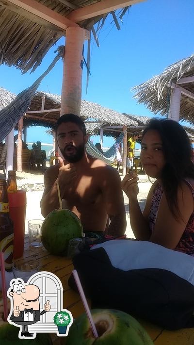 Veja imagens do exterior do Lua Cheia Barraca de Praia