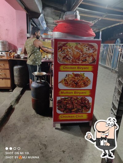 Check out how Munna Fast Food looks inside