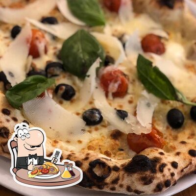 Scegli tra le svariate varianti di pizza