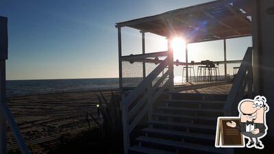 Gli esterni di B-Beach Bar & Restaurant