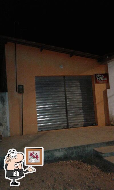 Veja imagens do interior do Pizzaria do irmão Coló