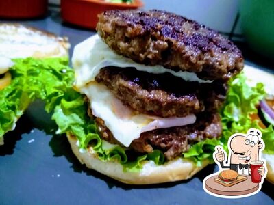 Delicie-se com um hambúrguer no Bob Lanches (Restaurante & Hamburgueria)
