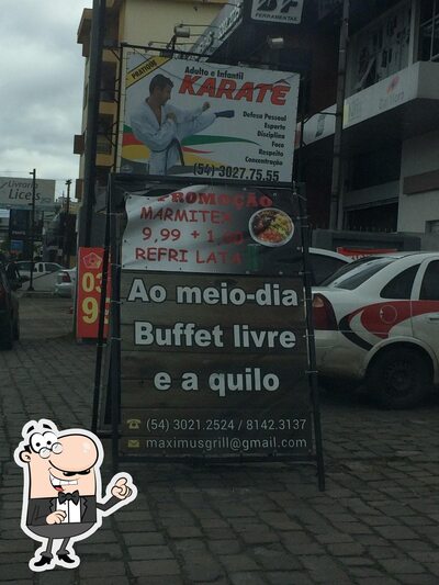 o exterior é uma característica importante do Maximus Grill