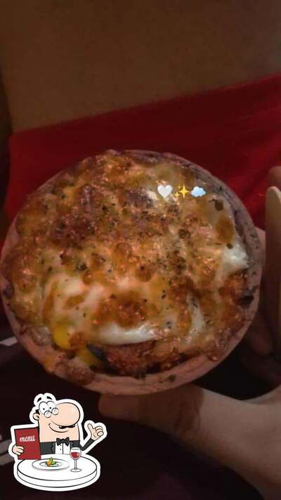 Food at Goli Vada Pav