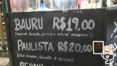O menu do quadro negro lista as opções disponíveis