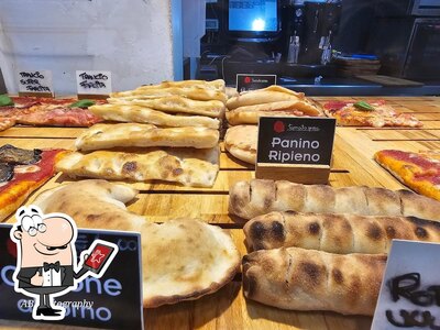 Gli esterni di Tomato Pizza
