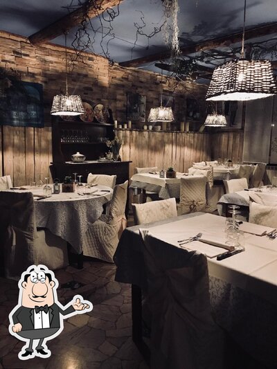 Installez-vous à l'une des tables de Al Borghetto