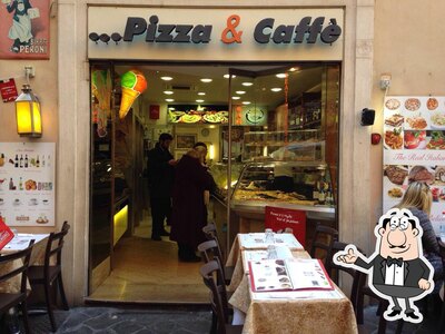 Dai un'occhiata agli interni di Pizza & Caffe'